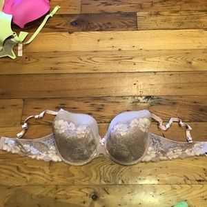 38DD Adore me bra (Lightly used)